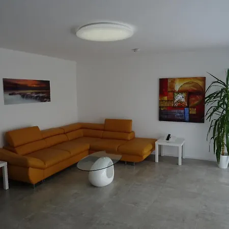 Happynes Apartment